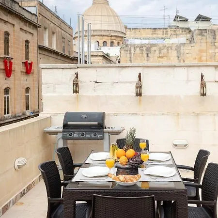 Historic Private Duplex Valletta